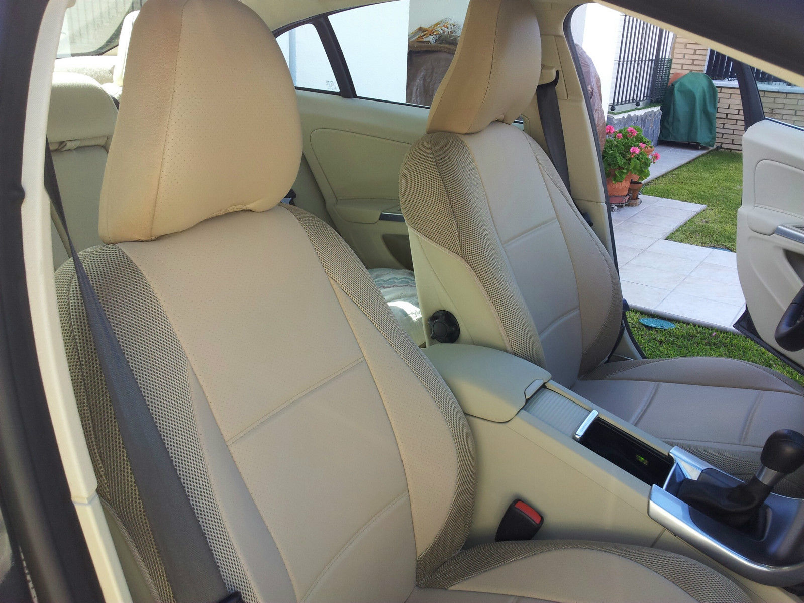 Volvo XC90 Full Set of Luxury BEIGE Leather Look Car Seat Covers